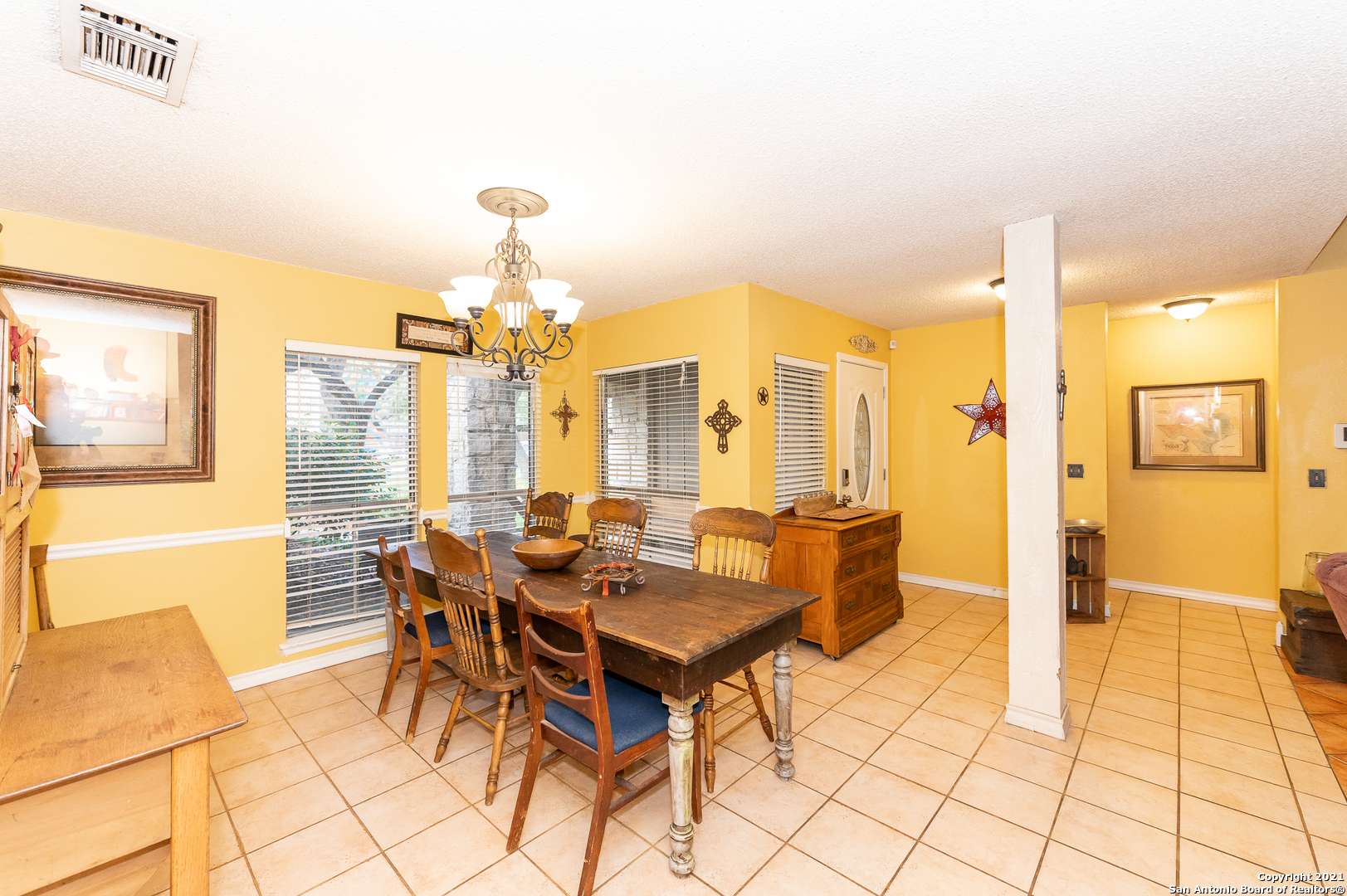 San Antonio, TX 78247-1331,5810 REBEL RIDGE ST