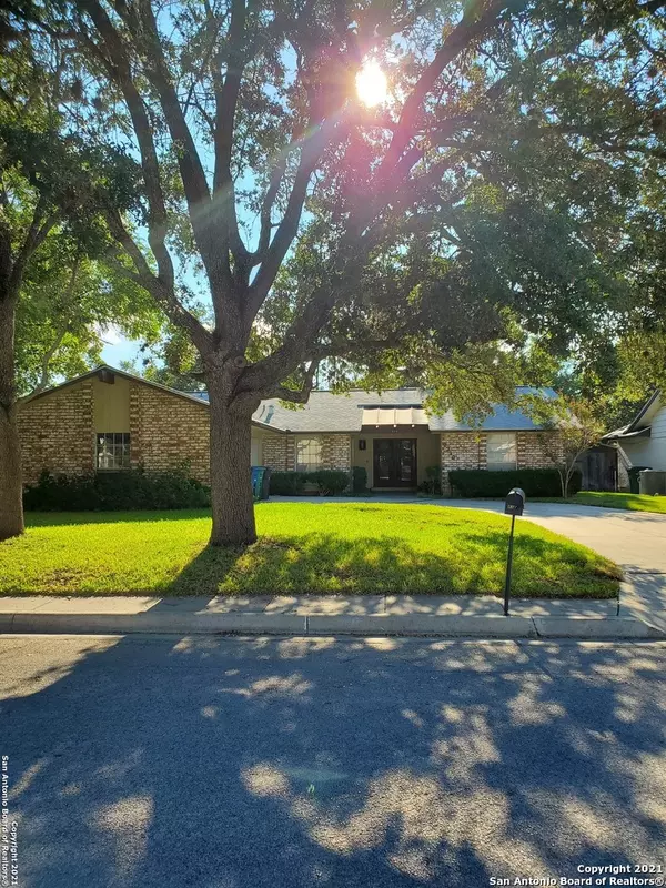 8318 KYLE ROTE ST, San Antonio, TX 78240-2937