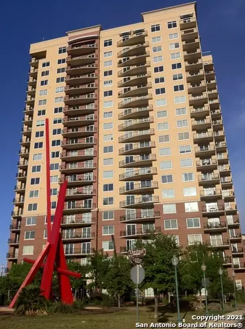 San Antonio, TX 78202-2717,215 CENTER ST UNIT 1805