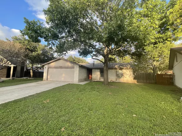 11230 Prairie Springs Dr, San Antonio, TX 78249-2662