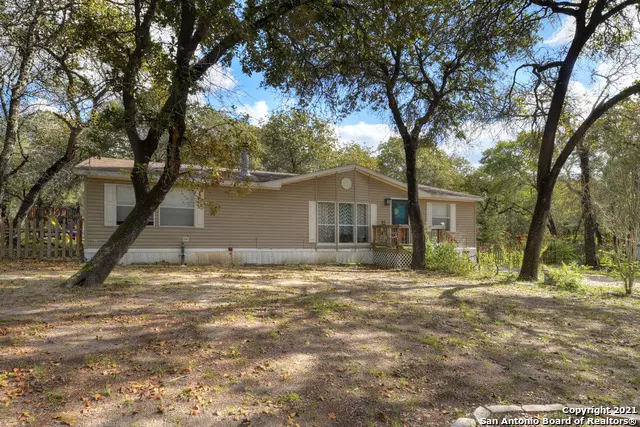 451 HIDDEN DEER, La Vernia, TX 78121-5623