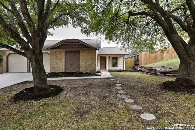 6823 HILLSIDE PEAK, San Antonio, TX 78233-3870