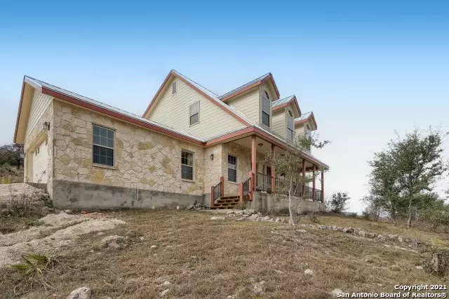 306A Sparkling Springs Dr, Boerne, TX 78006-8004