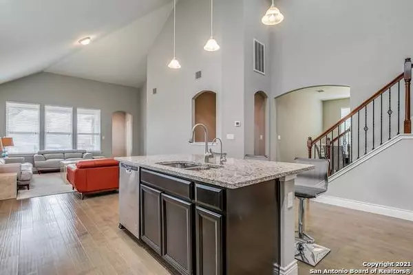 Boerne, TX 78015-5087,27447 RIO CIR