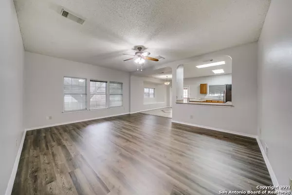 San Antonio, TX 78247-5914,15806 TAMPKE PL