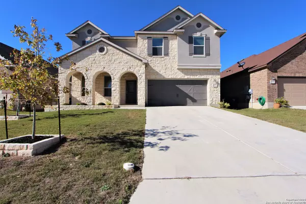 2077 OXBOW CIR, New Braunfels, TX 78130-4677