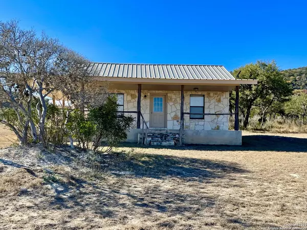 Leakey, TX 78873,313 Ranch Road 336