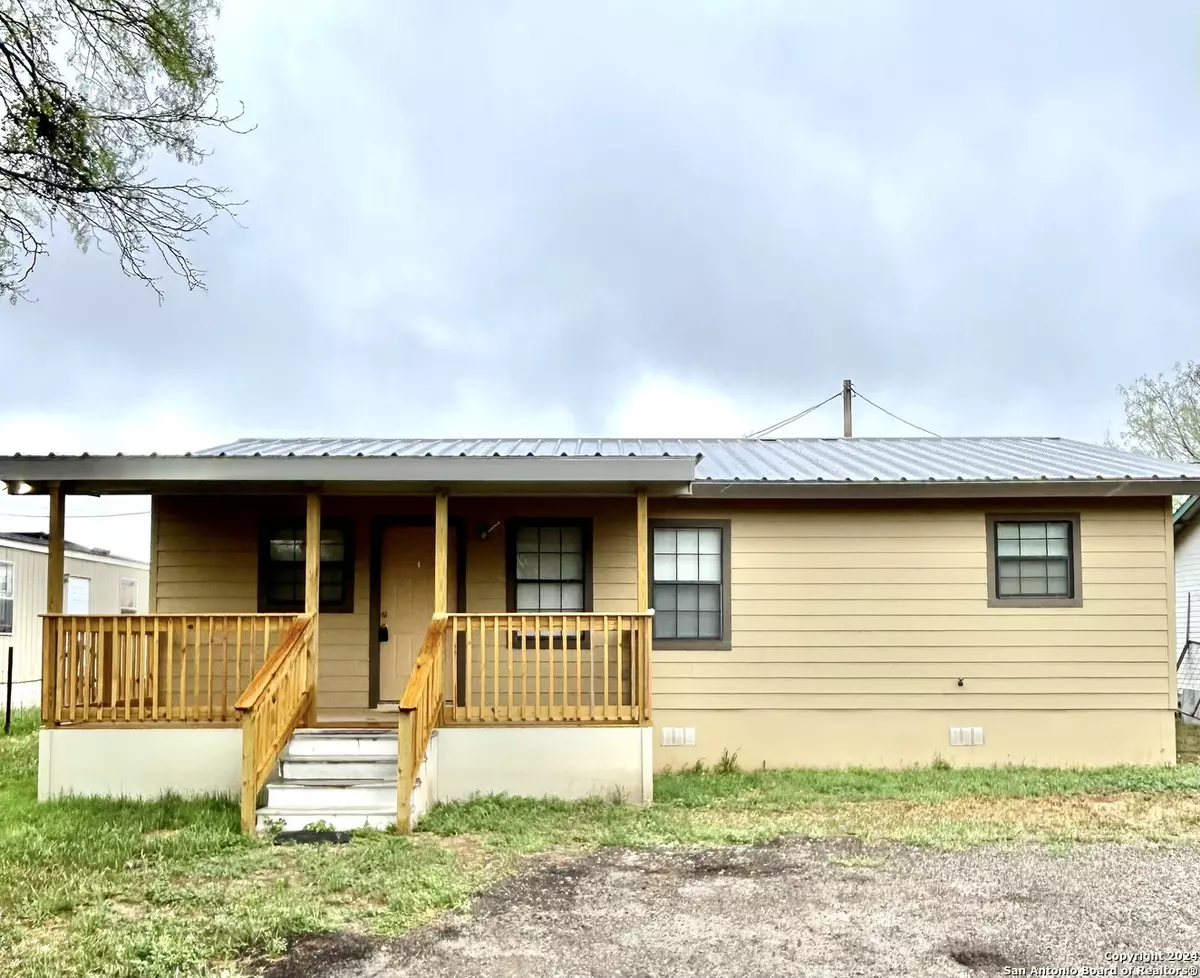 Uvalde, TX 78801,412 Daniel St