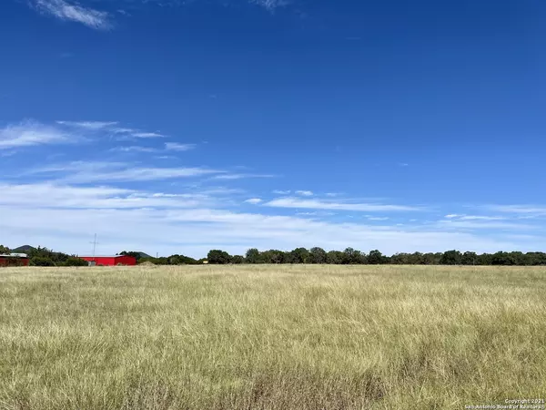 Pipe Creek, TX 78063,6252 State Highway 16 S