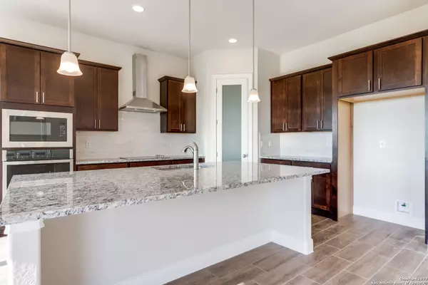 Blanco, TX 78606,238 Peter Kleid Loop