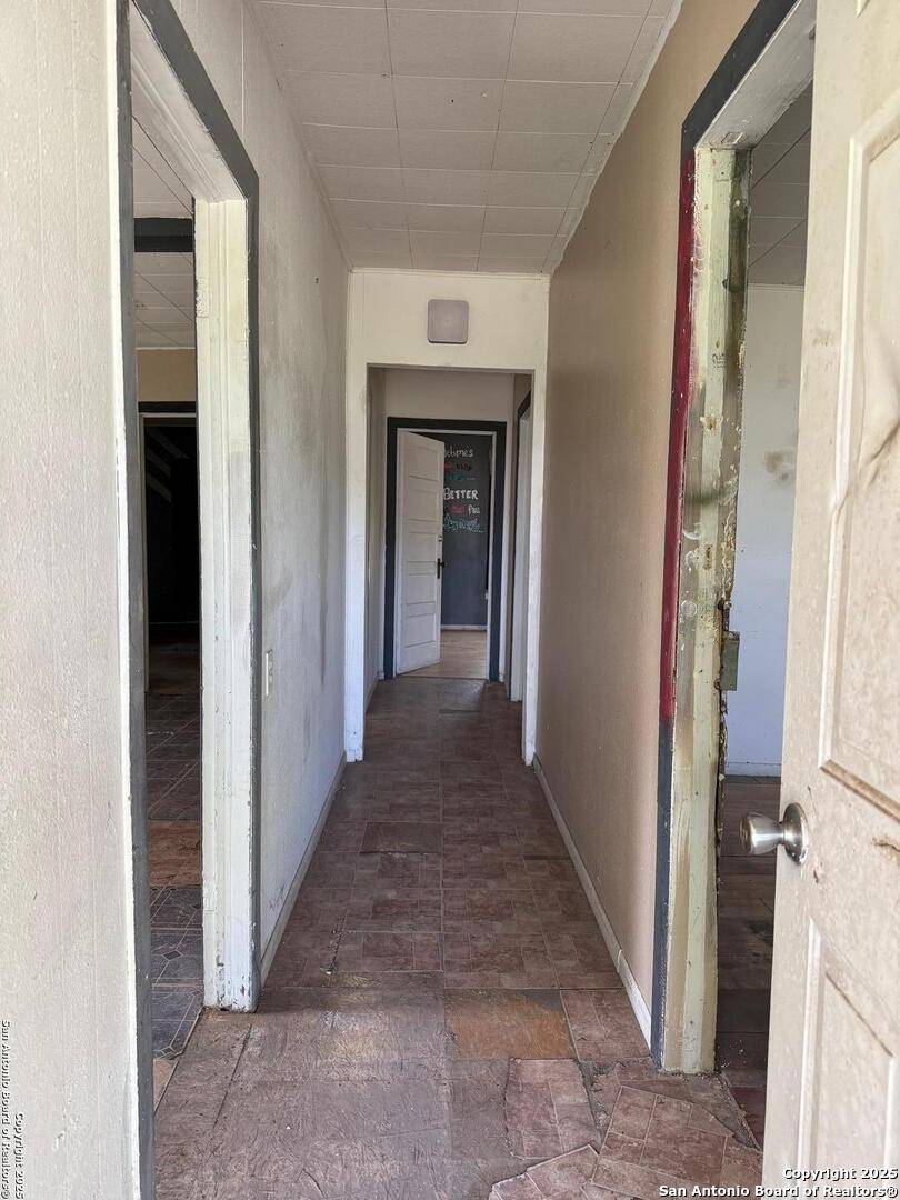 Three Rivers, TX 78071,1210 King David Dr