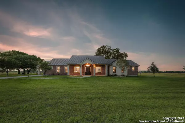 2420 Bolton Rd, Marion, TX 78124