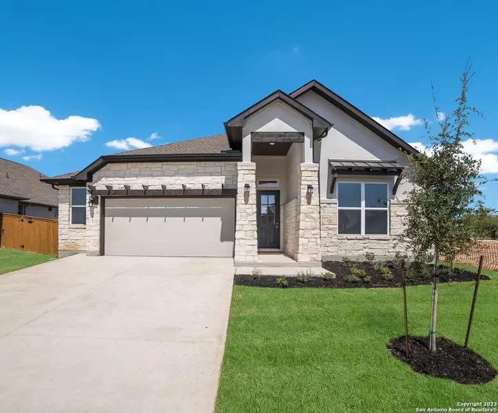 465 Foxbrook Way, Cibolo, TX 78108-3052
