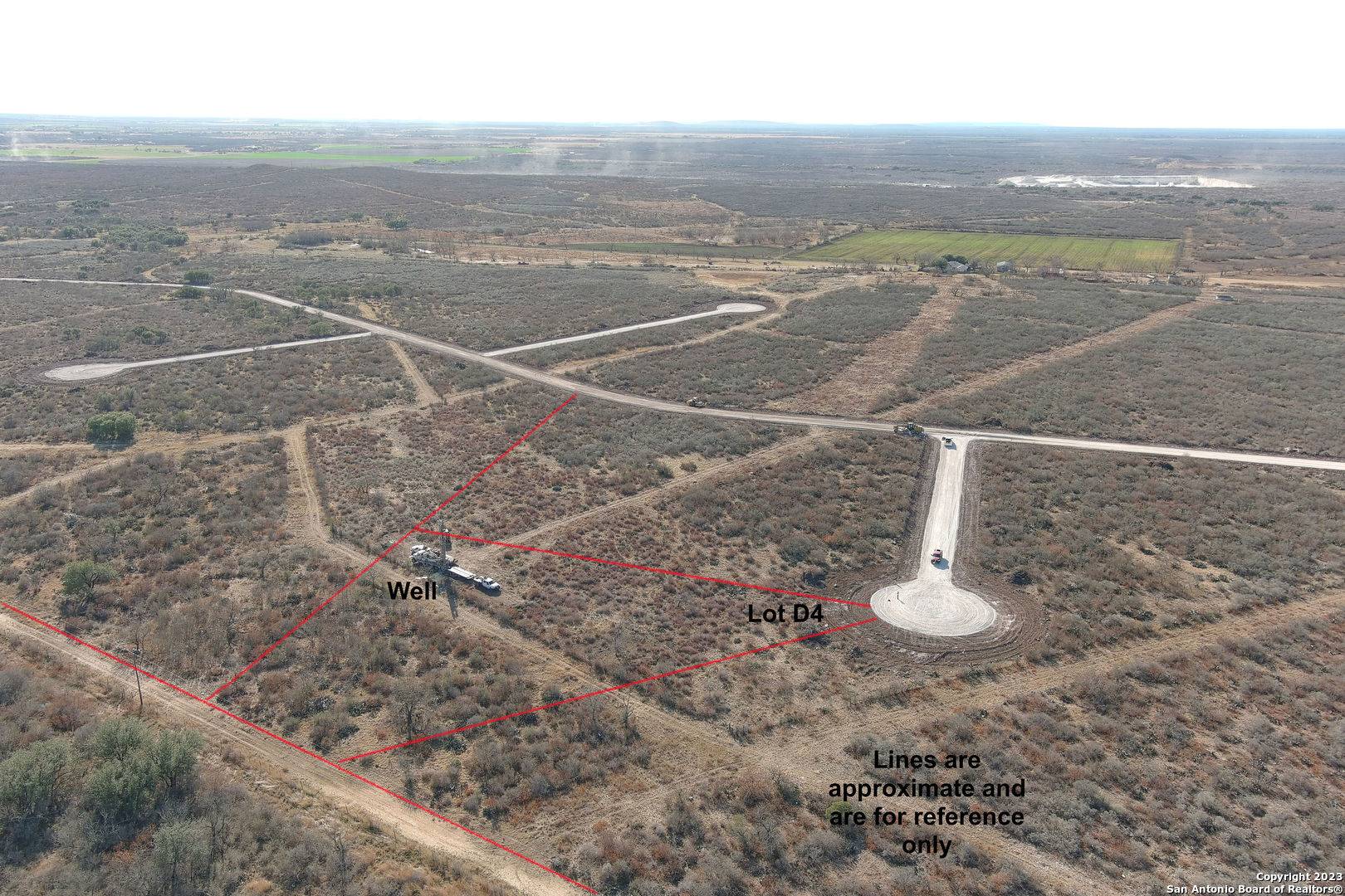 Uvalde, TX 78801,72 Rocky Hills