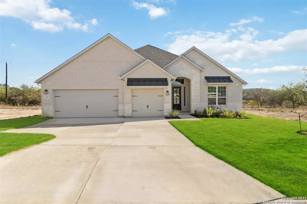 Castroville, TX 78009,193 Jereth Crossing