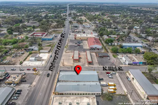 Uvalde, TX 78801,128 Main St