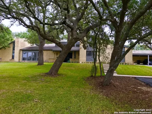 10046 SAXET DR, Boerne, TX 78006-5137