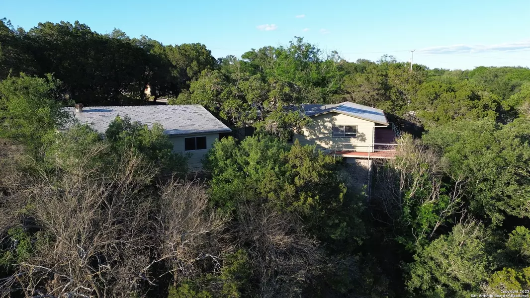 1203 WALNUT AVE, New Braunfels, TX 78130-6070