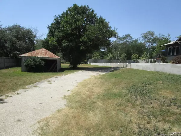 New Braunfels, TX 78130,840 CASTELL AVE