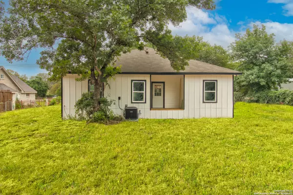 Elmendorf, TX 78112,3815 Waterwood Pass Drive