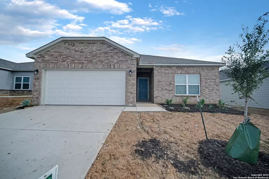 285 Legacy Circle, New Braunfels, TX 78130