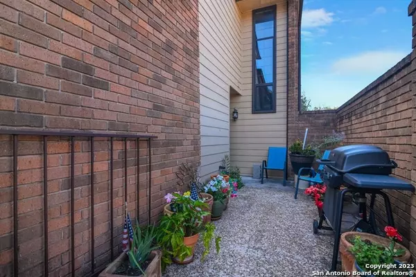 San Antonio, TX 78217-4658,3605 HIDDEN DR UNIT H1