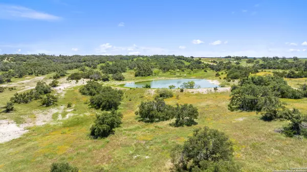 9069 Ranch Road 1323, Fredericksburg, TX 78624