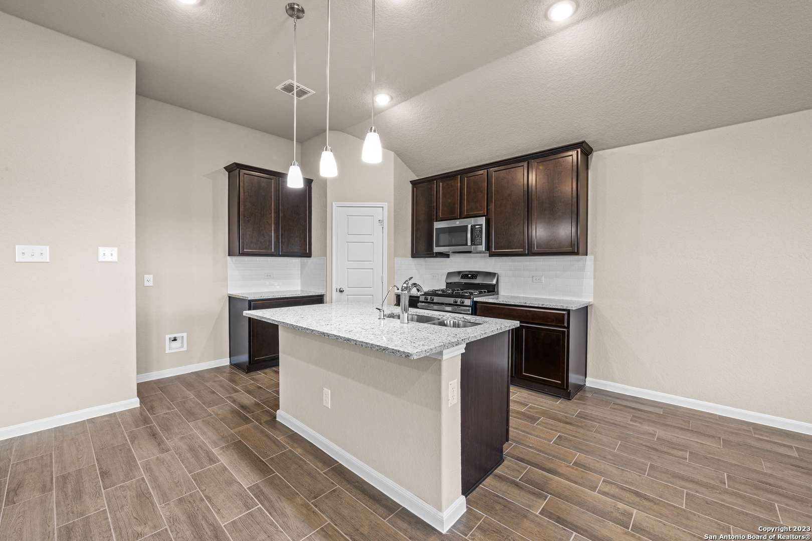 San Antonio, TX 78253,6822 Lime Rock Bluff
