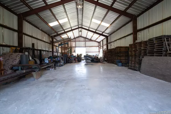 Medina, TX 78055,17839 State Highway 16 N