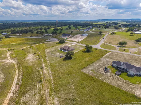 La Vernia, TX 78121,237 Lake View Circle