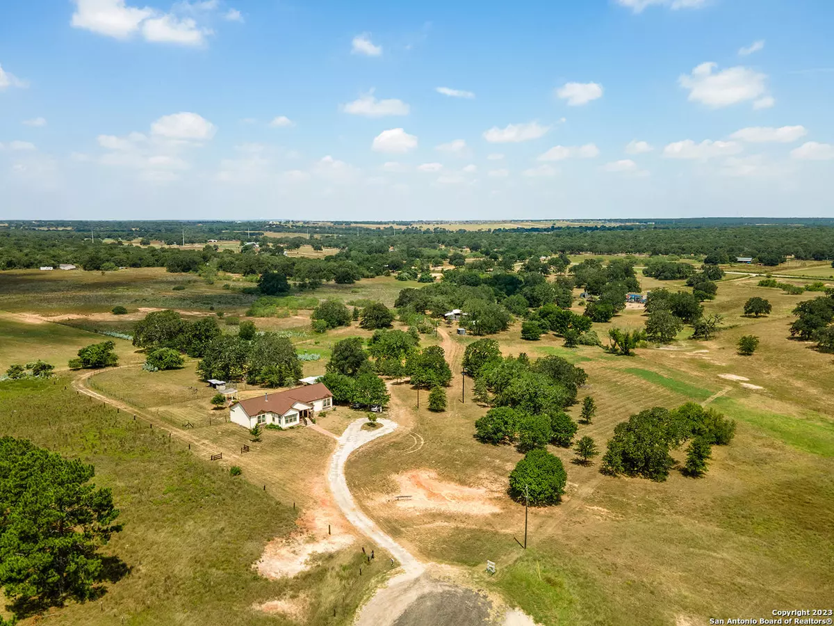 Sutherland Springs, TX 78161-9710,226 TWIN LAKES DR