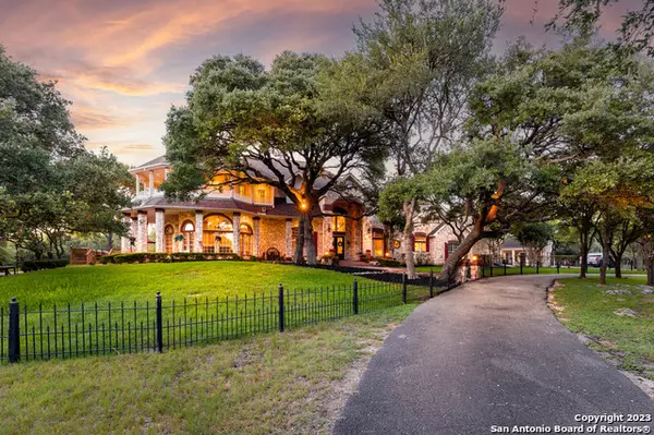 Fair Oaks Ranch, TX 78015,8040 Rolling Acres Trail