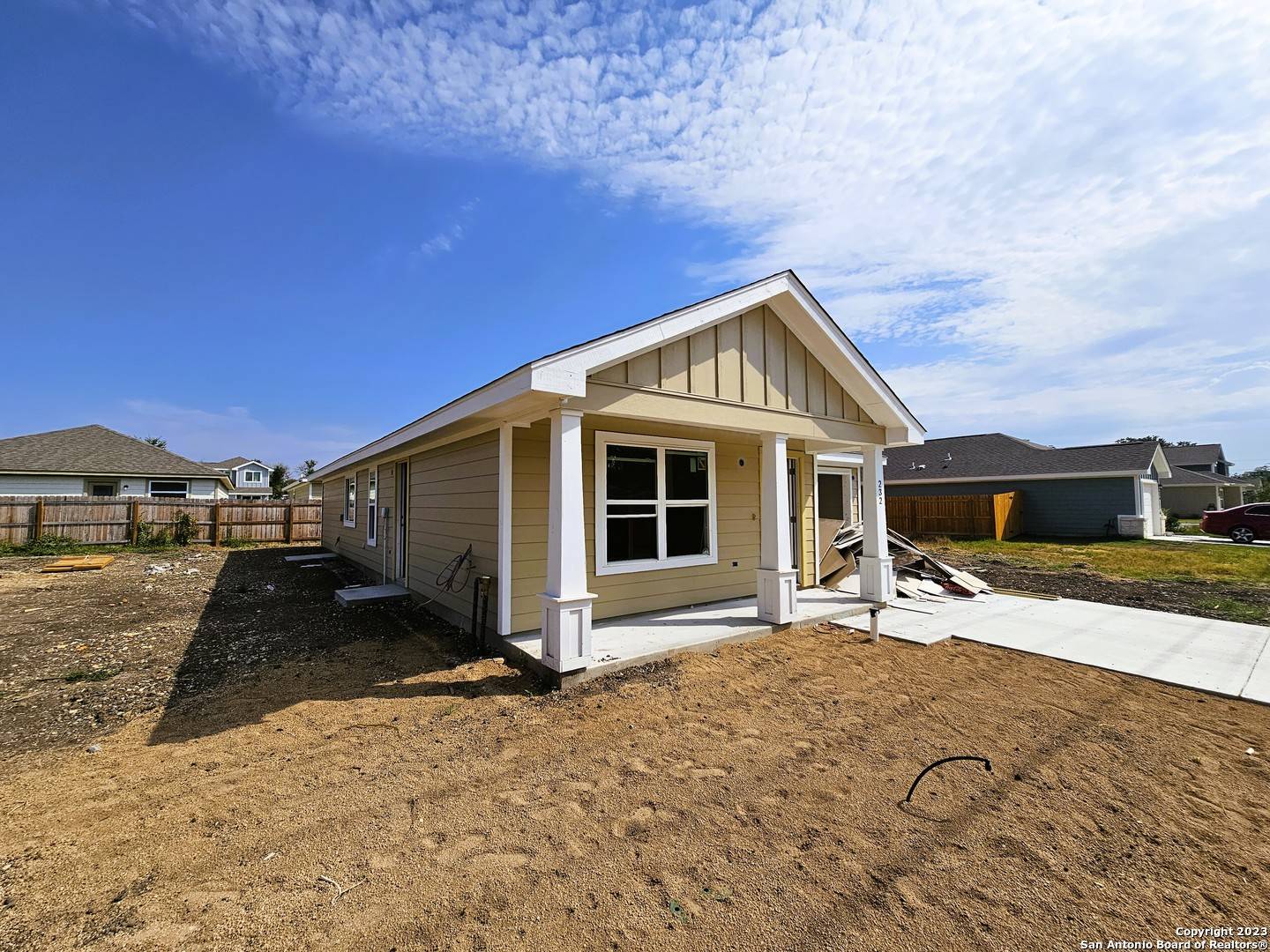 232 MARTINDALE ST, Seguin, TX 78155-1881