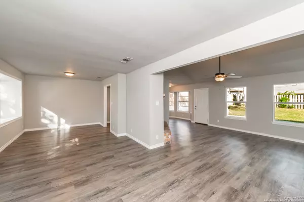 San Antonio, TX 78233-3936,6426 RIDGE PASS DR