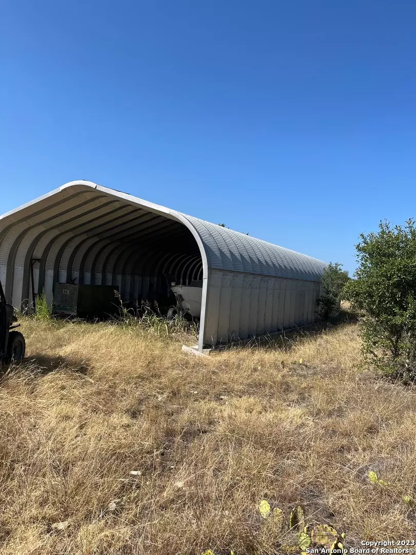 Rocksprings, TX 78880,405 HARRELL-SANDERS RD