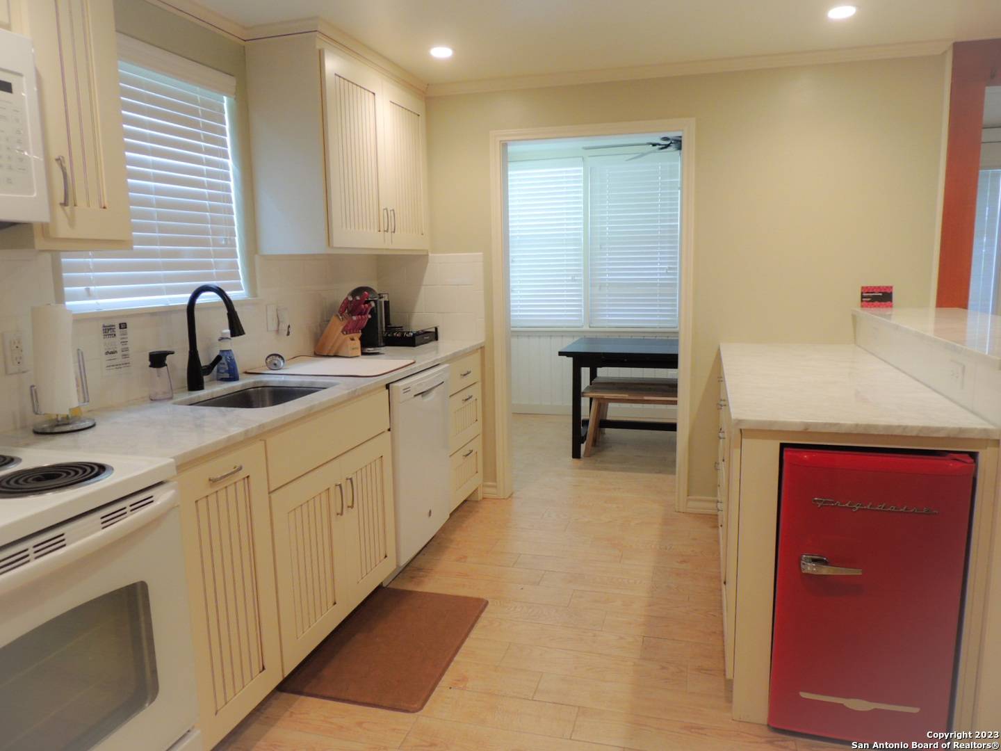 Hunt, TX 78024,112 Casa Bonita Ln S