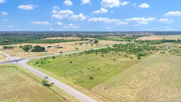 Floresville, TX 78114,TBD HWY 97 W