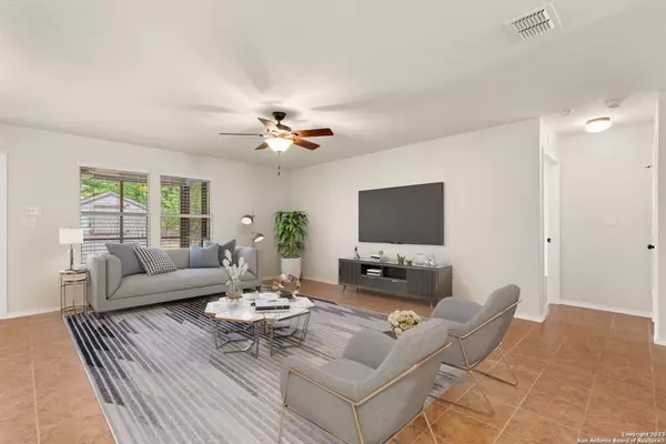 Selma, TX 78154-3549,335 RUSTIC WILLOW