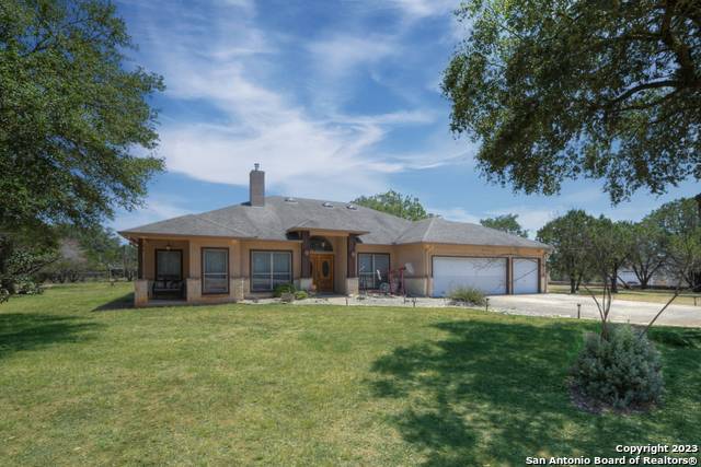 155 FAWN DR, Bandera, TX 78003-4546