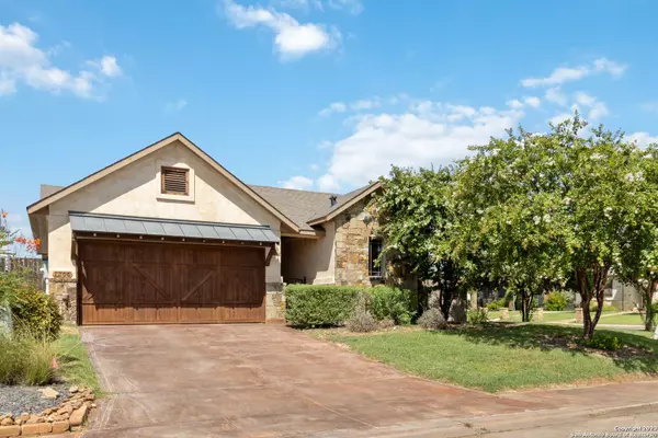 1206 GRUENE VINE CT, New Braunfels, TX 78130-2775