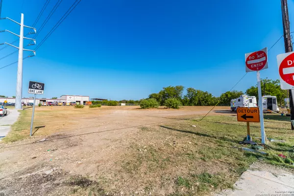 Kirby, TX 78219,5523 Binz Engleman Rd