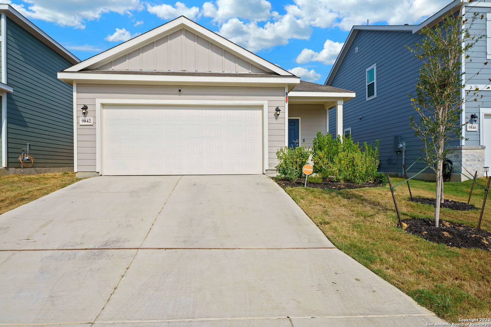 San Antonio, TX 78221,9842 Chevalier Forest