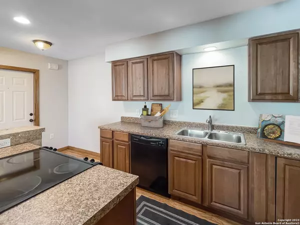 San Antonio, TX 78216-5728,255 RAMPART DR UNIT 205