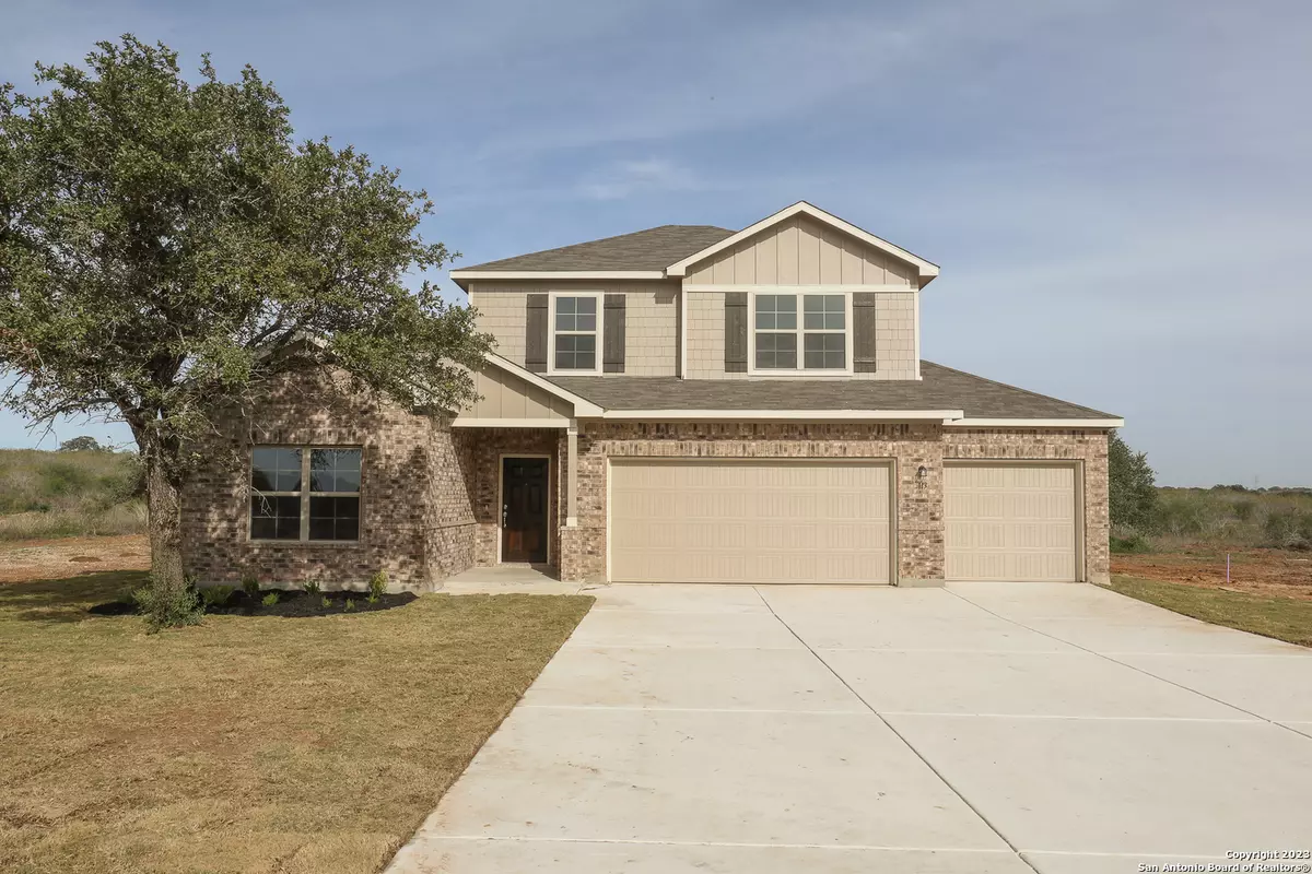 Floresville, TX 78114,113 Calgary Dr.