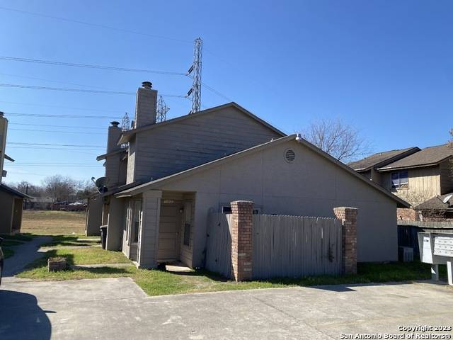 10641 STARCREST DR, San Antonio, TX 78217-2869