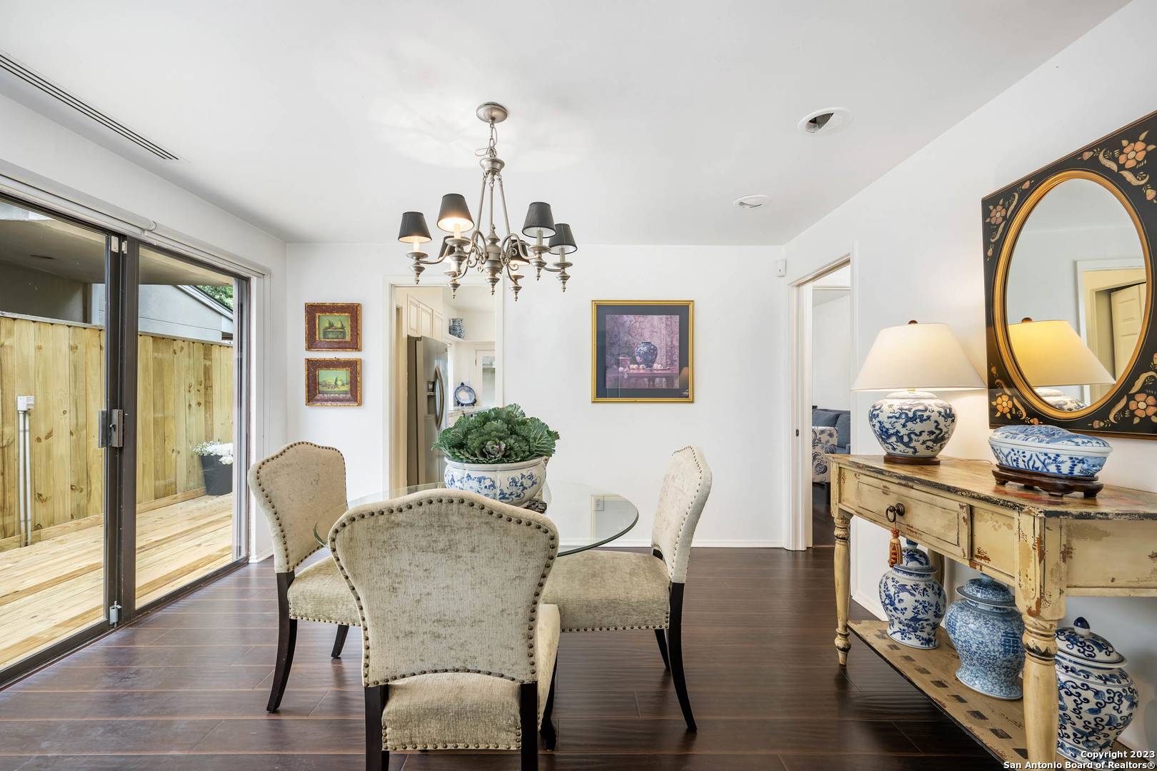 Alamo Heights, TX 78209,205 MONTCLAIR ST