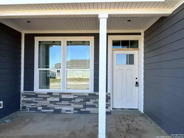 Seguin, TX 78155,101 Beverly Bluff