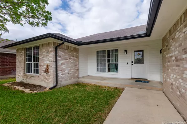 2069 BENTWOOD DR, New Braunfels, TX 78130-2903