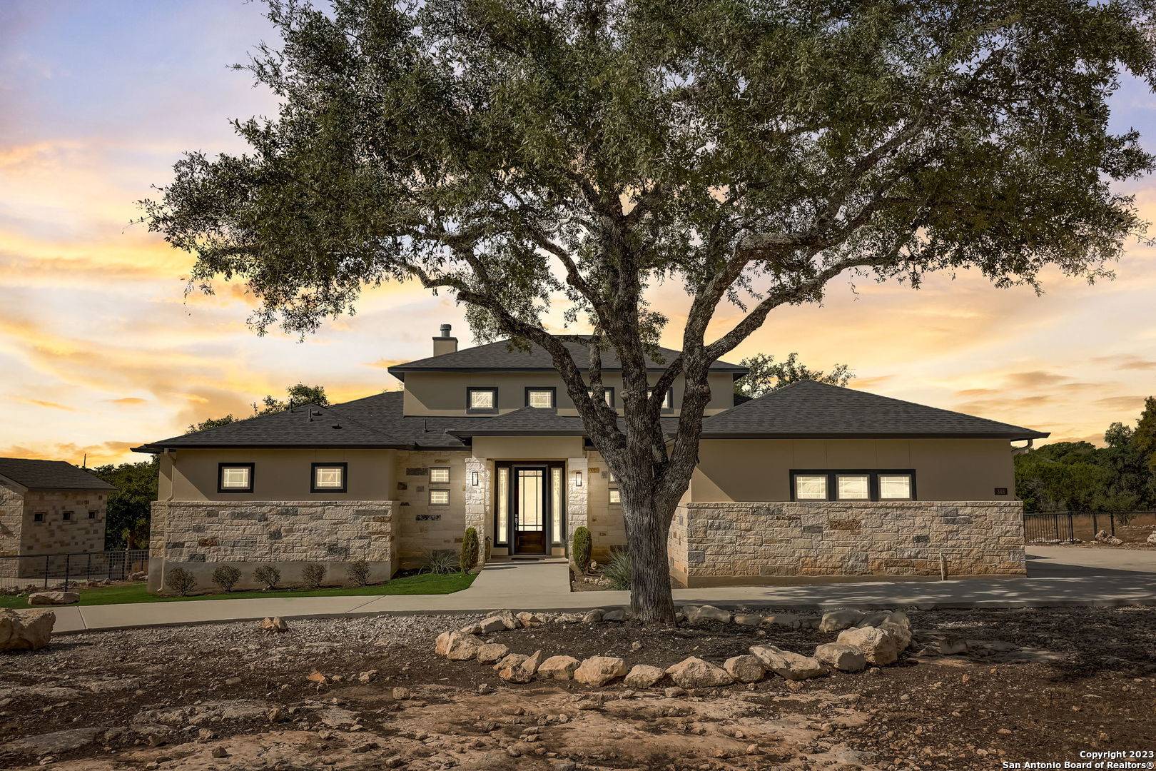 348 Warbler Dr, Spring Branch, TX 78070