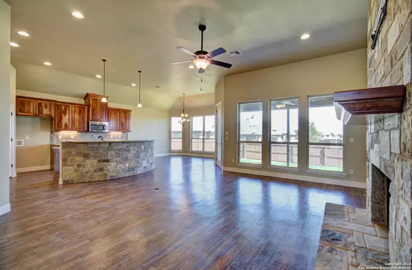 New Braunfels, TX 78130,2305 SUN STONE PL